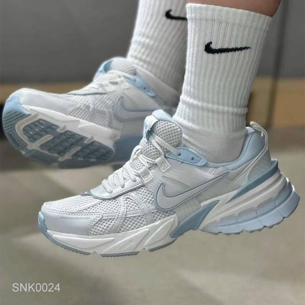 کفش کتونی نایک وی تو کی ران سفید آبی - Nike V2K Run White Blue 3 کفش نایک وی تو کی ران سفید آبی Nike V2K Run White Blue